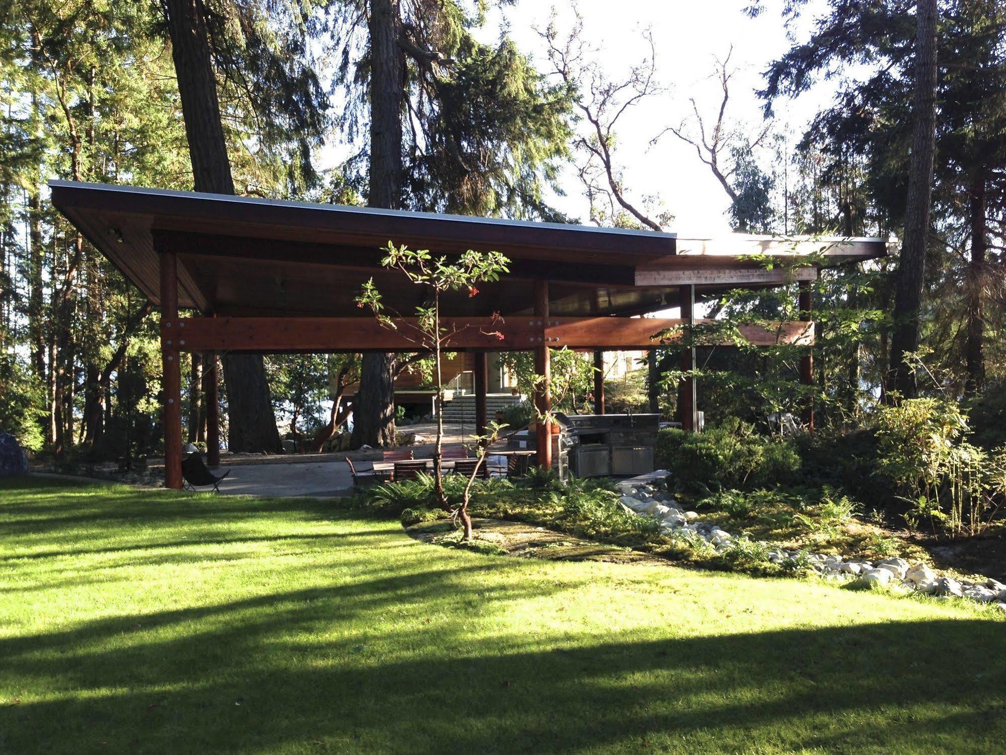 Pointhouse Suites On Sargeant Bay Halfmoon Bay Exterior foto